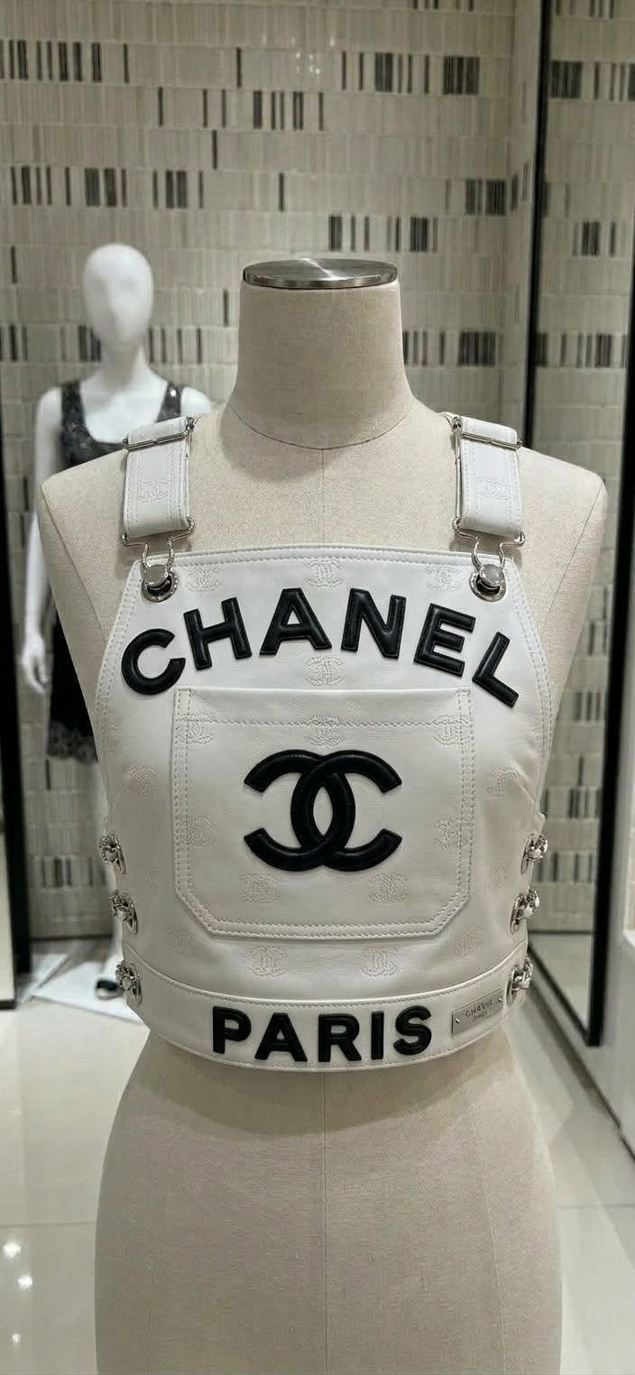 For promotional use only. (Chanel)