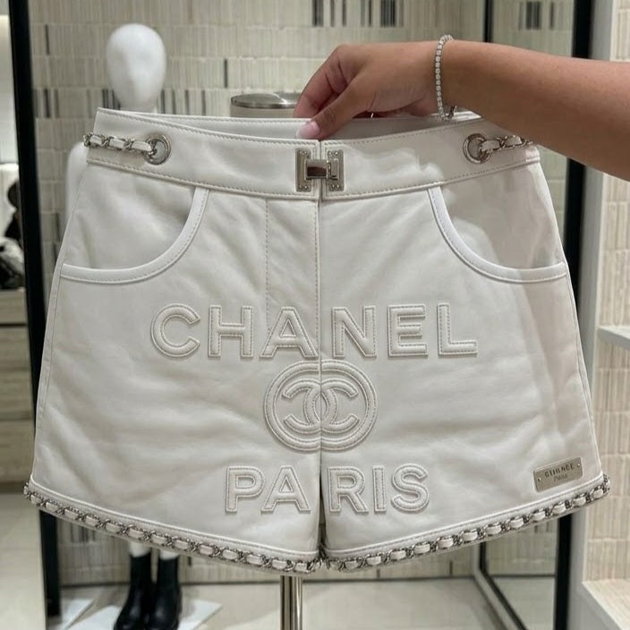 For promotional use only. (Chanel)